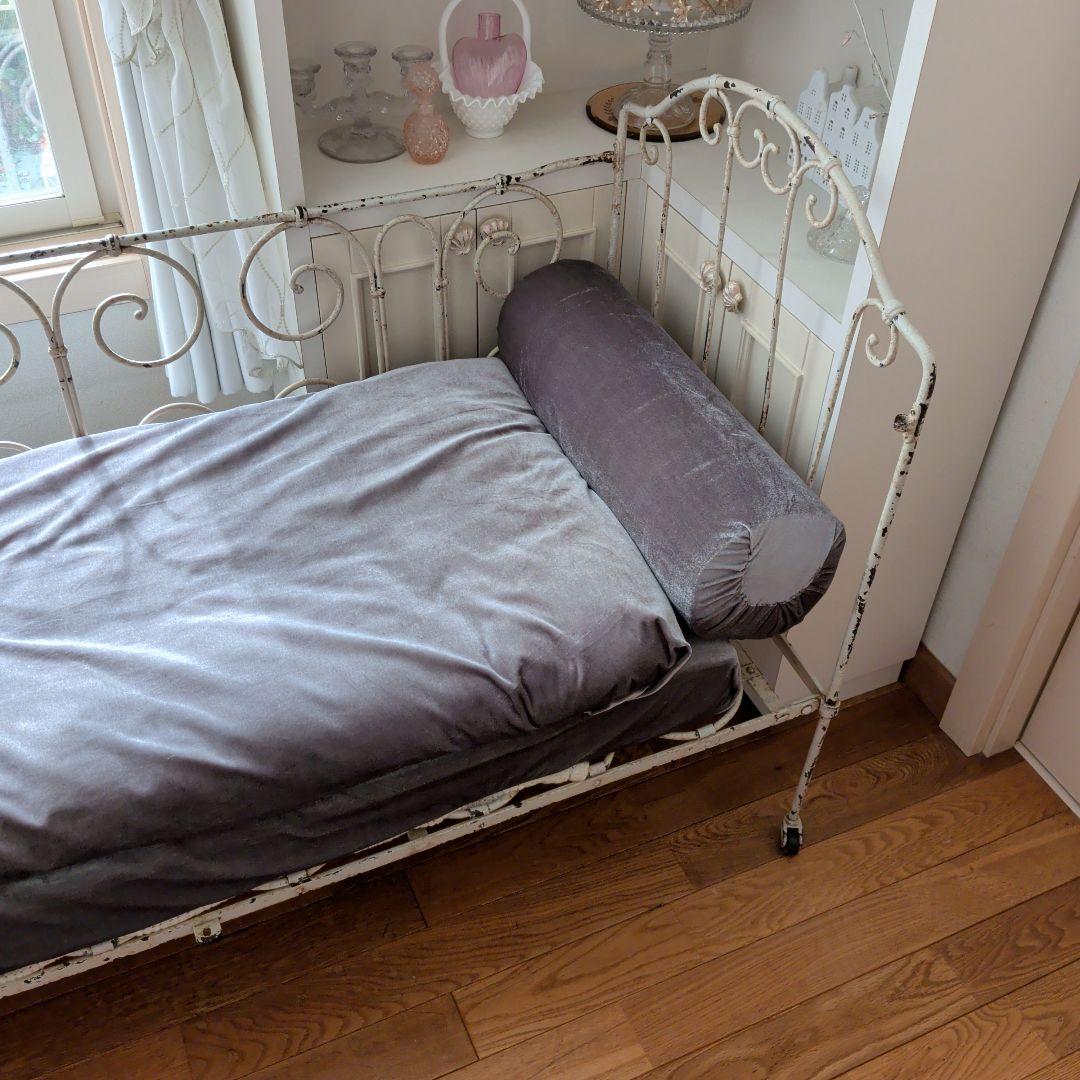 フレンチアンティーク　アイアンベビーベット　ホワイト