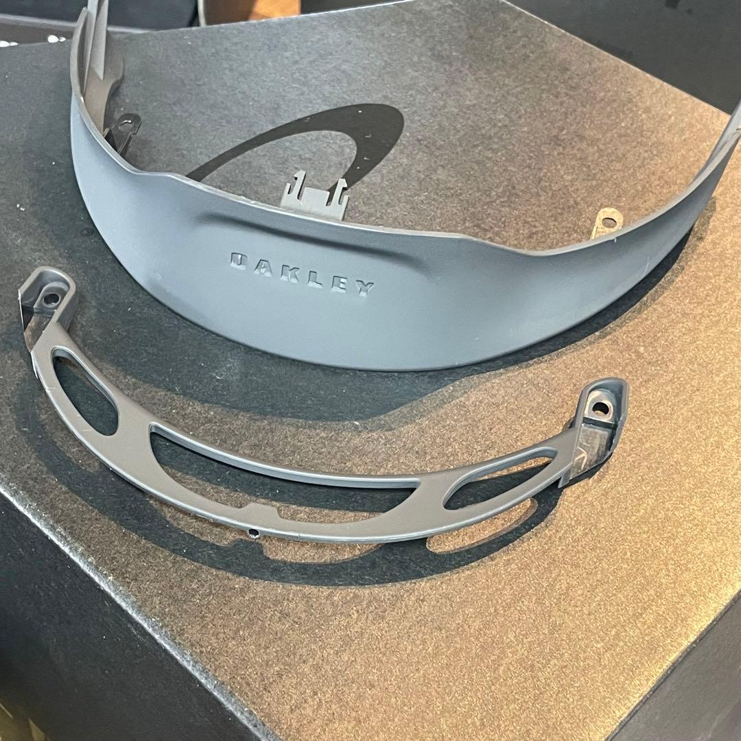 【新品・未使用】OAKLEY オークリー　MOD5 ヘルメット　Lサイズ