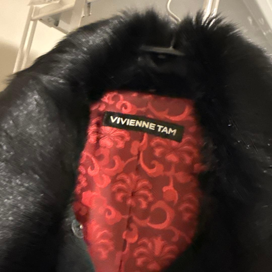 VIVIENNE TAM ブラックアンゴラ混ピーコート