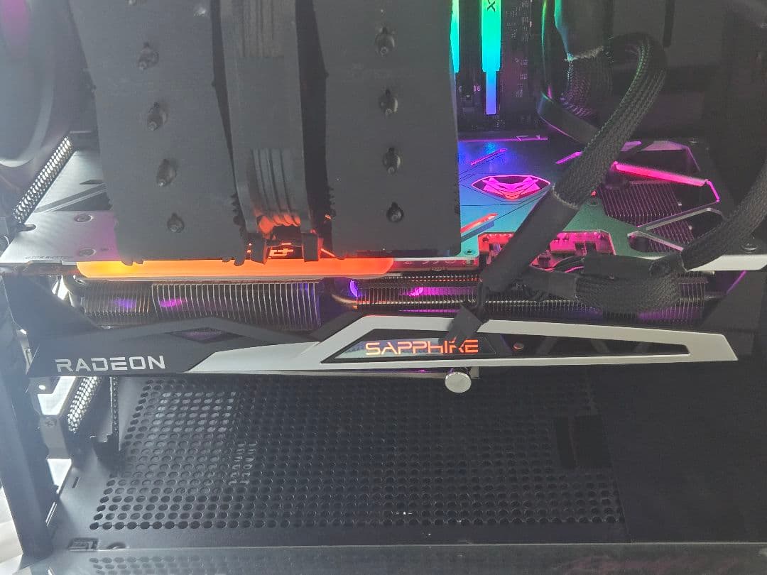 グラフィックボード・グラボ・ビデオカード Sapphire Nitro+ Radeon RX 6900XT