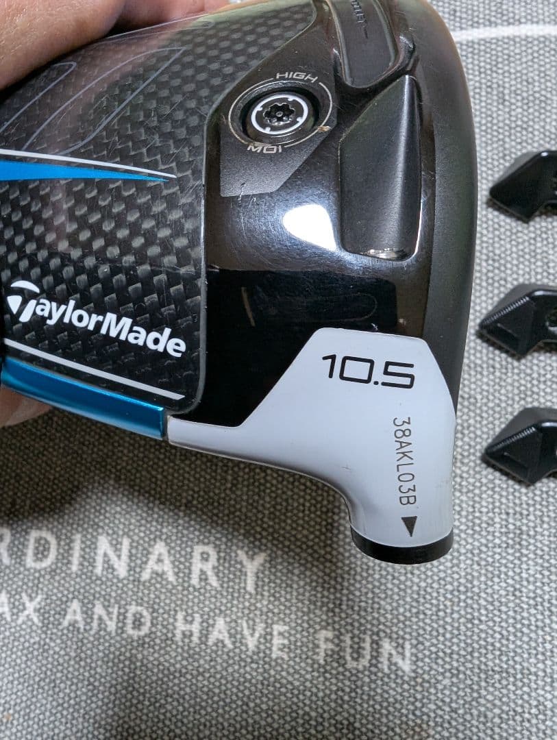 TaylorMade SIM2 MAX ドライバー 10.5度　ウエイト付き