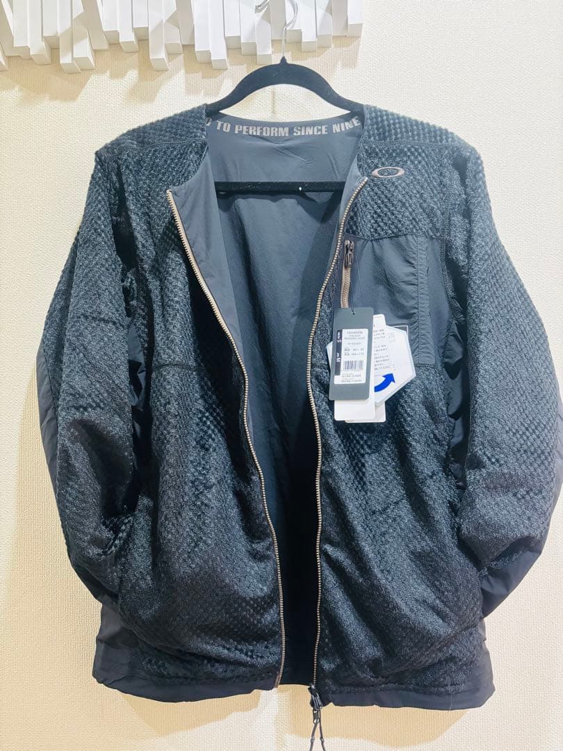 オークリー　アウター　定価18700円