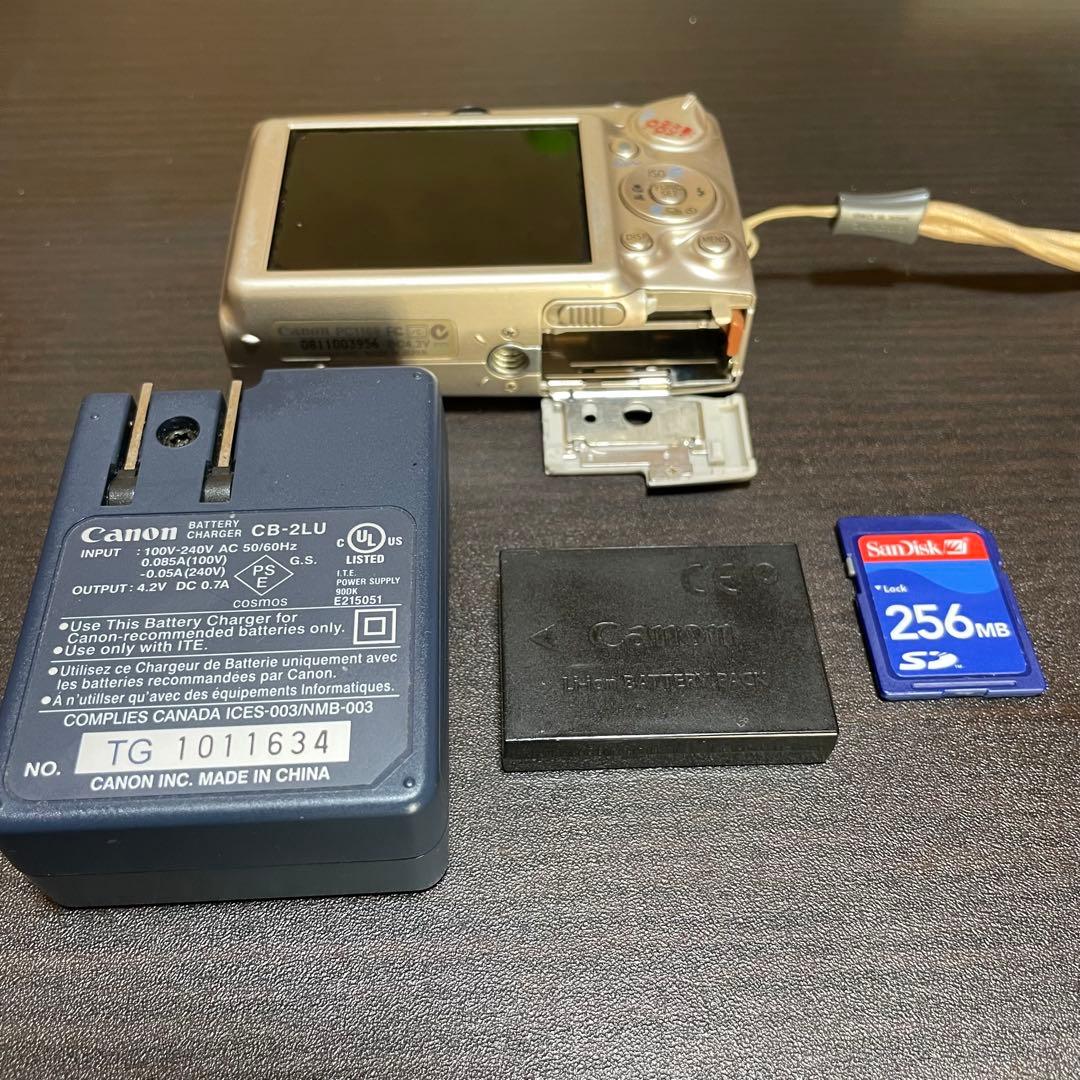 コンデジ　IXY digital 700 canon