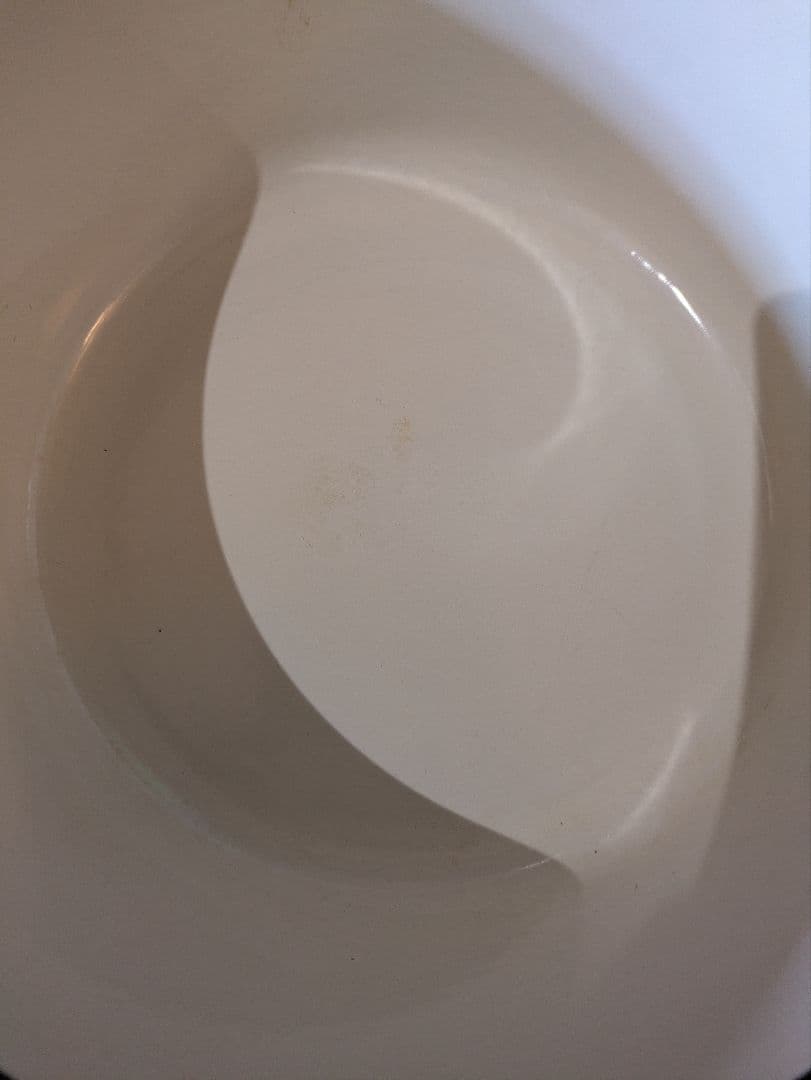 【美品】LE CREUSET ルクルーゼ　ココットロンド22cm ホワイト