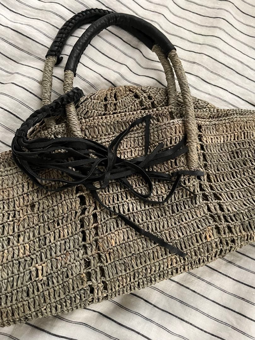 IENA購入　a. グレーカーキラフィアかご　ショルダー