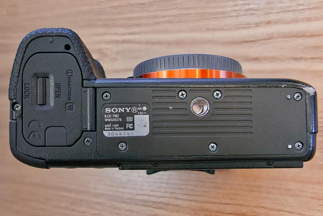 SONY α7 II ボディILCE-7M2 + 良好な純正バッテリー2個