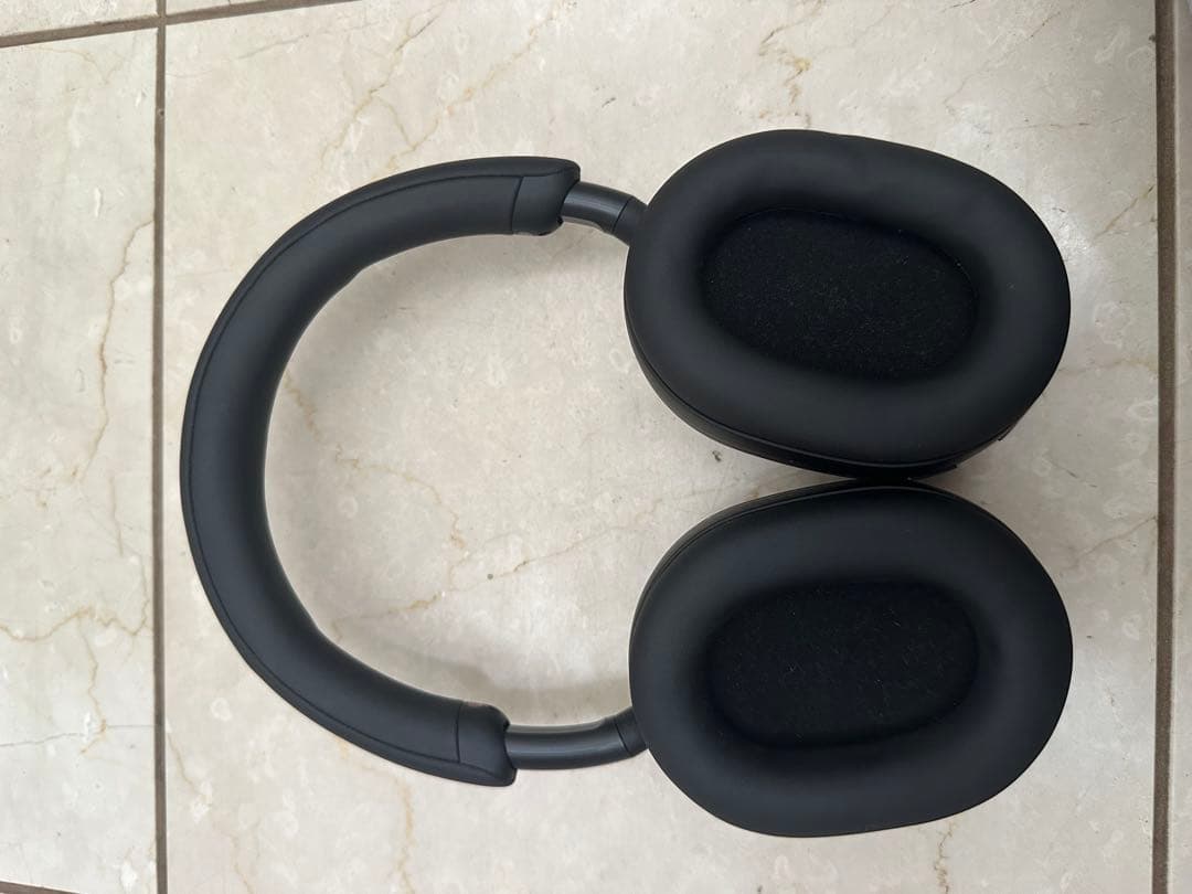 【SONY】 WH-1000XM5 ブラック ブラック ケース付き