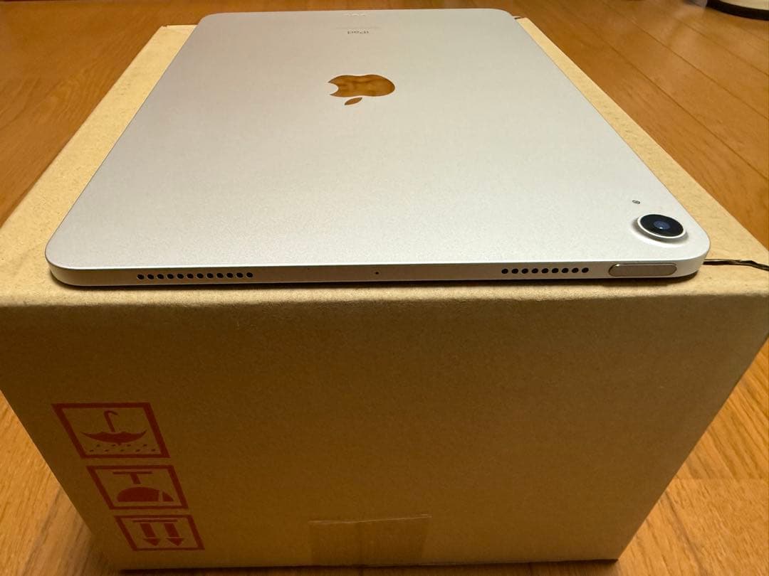 美品 iPad Air 第4世代 シルバー 64GB WiFi