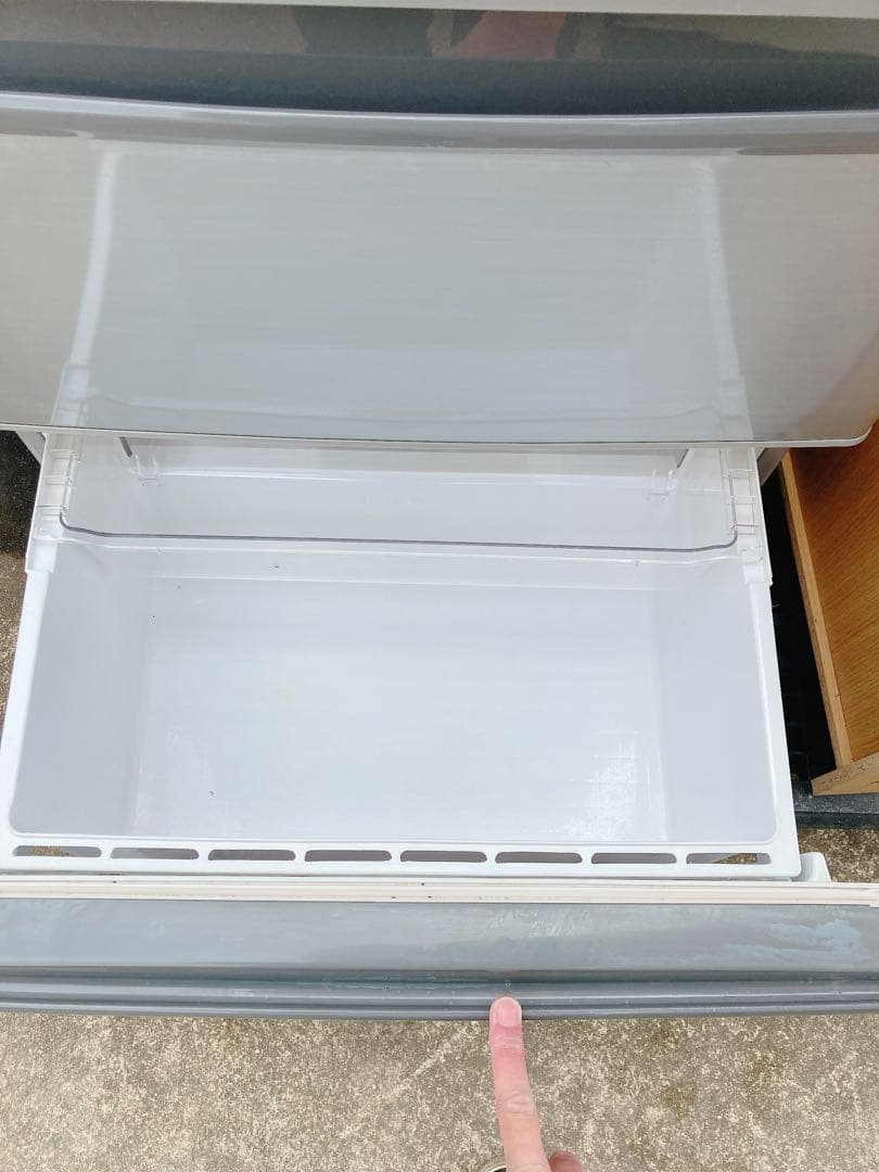 アクア　AQUA ノンフロン冷凍冷蔵庫　AQR-271F 2017年製