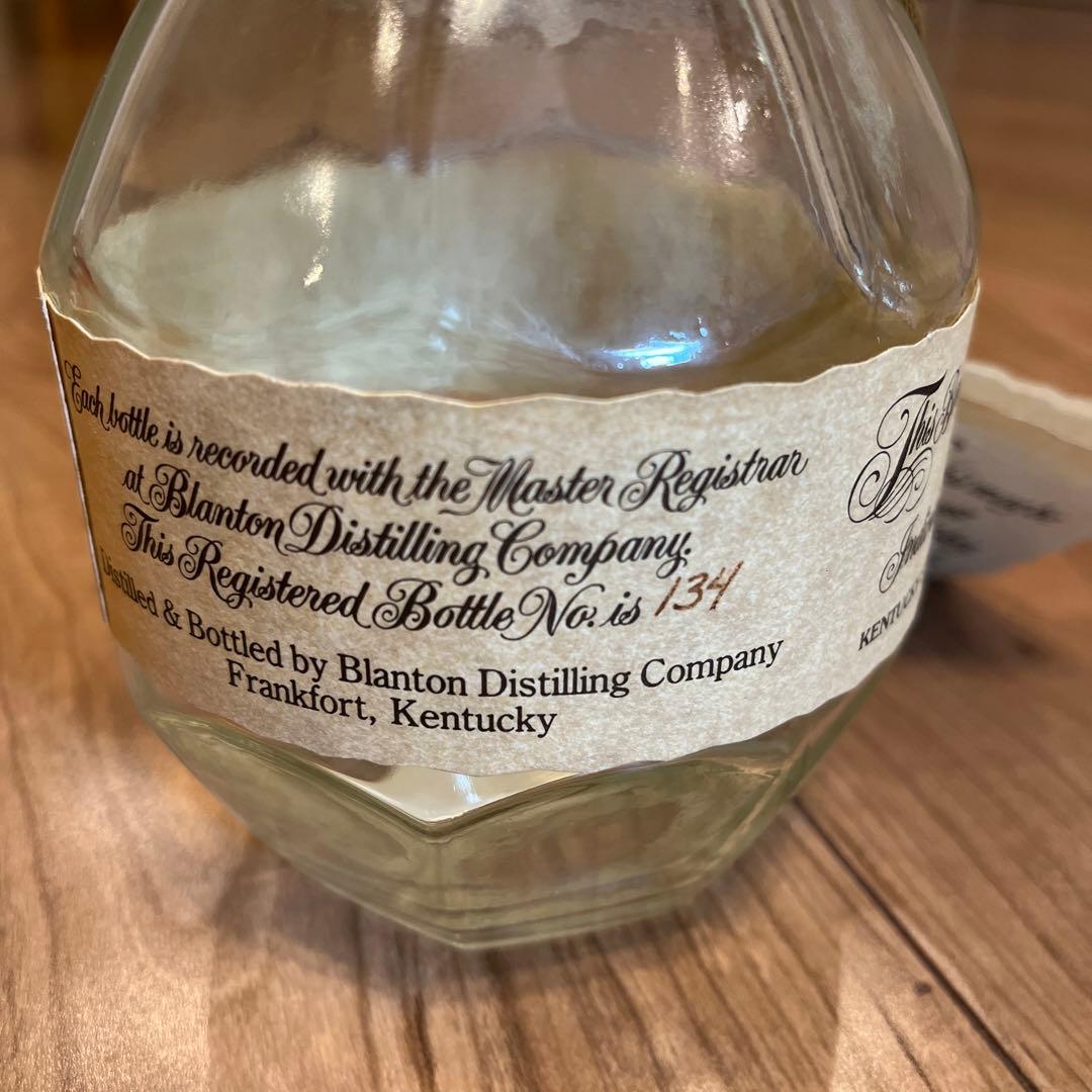 インテリア空瓶　ケンタッキーストレートバーボンウイスキー空瓶