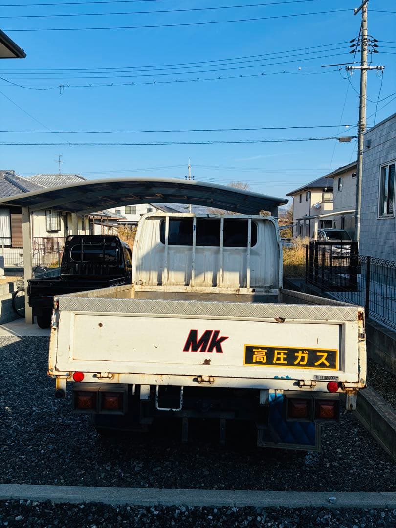 三菱ふそうキャンター トラック