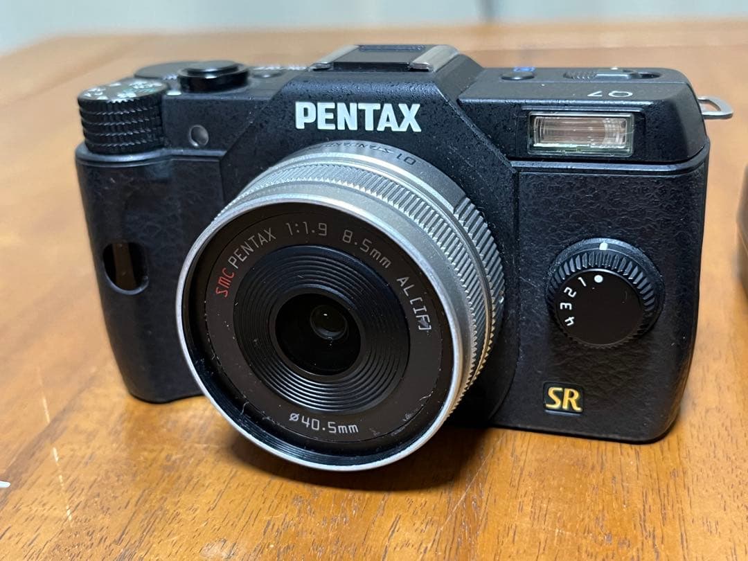PENTAX Q7 デジタルカメラ 01単焦点　& 02ZOOM