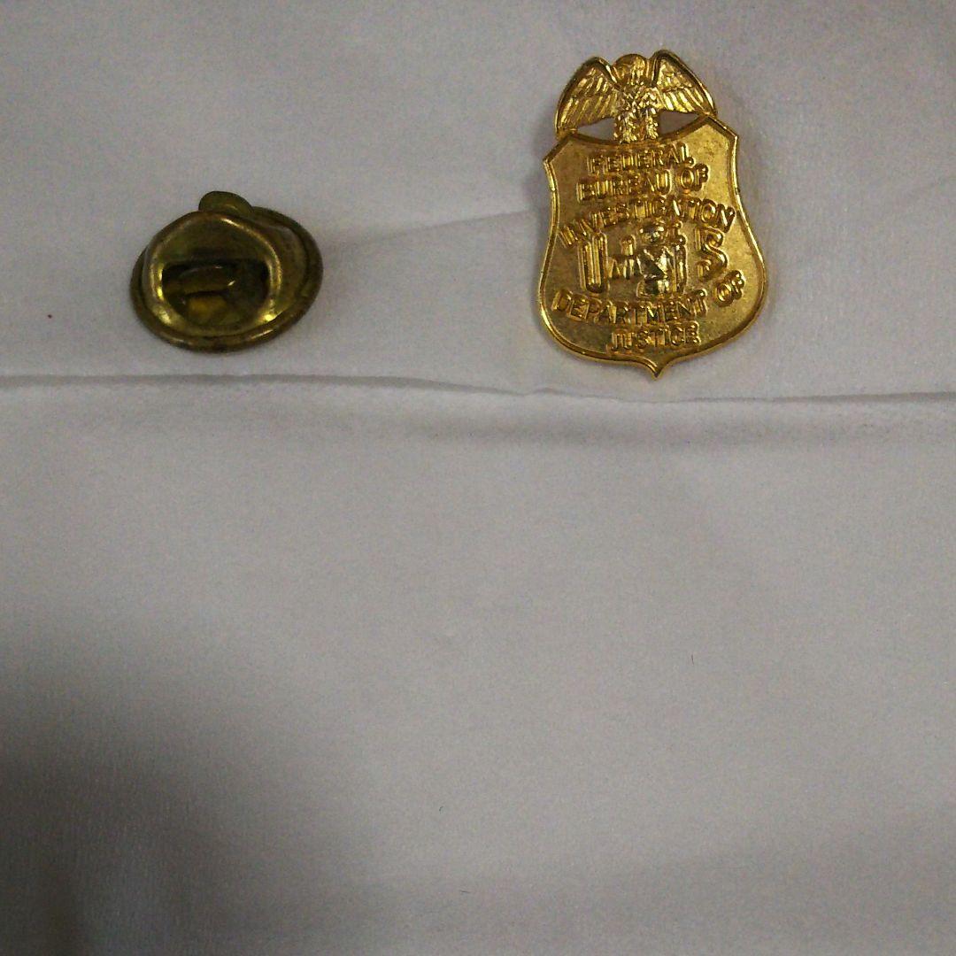 FBI 、襟章ピンバッジ。本物。