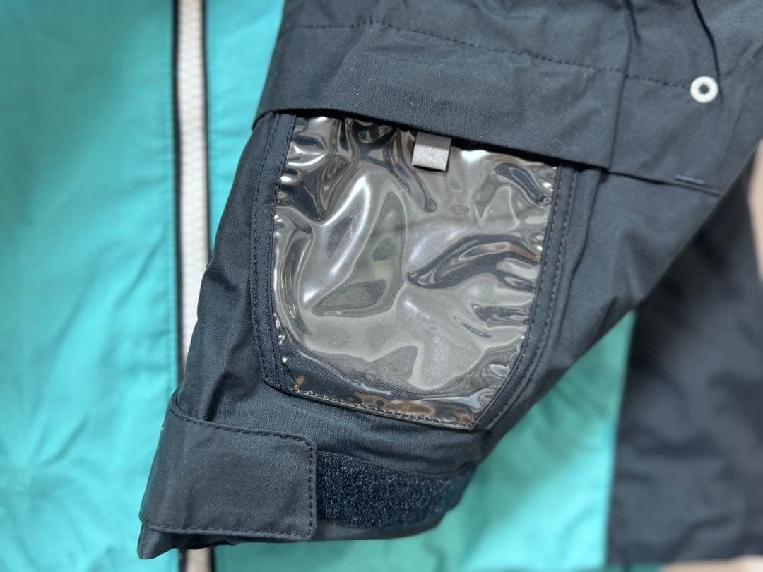 DESCENTE デサント子供用スキーウェア上下セット 150 ブルー×ネイビー