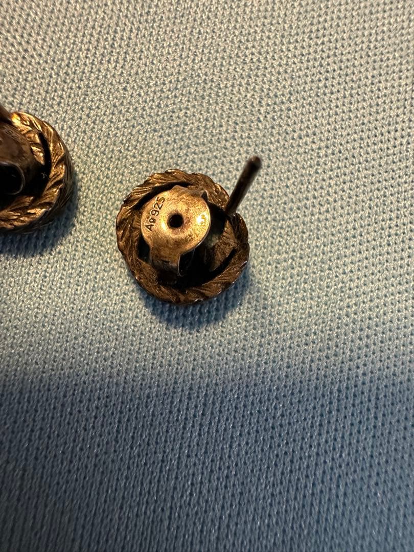 GUCCI　グッチ　ピアス　インターロッキング　GGロゴ