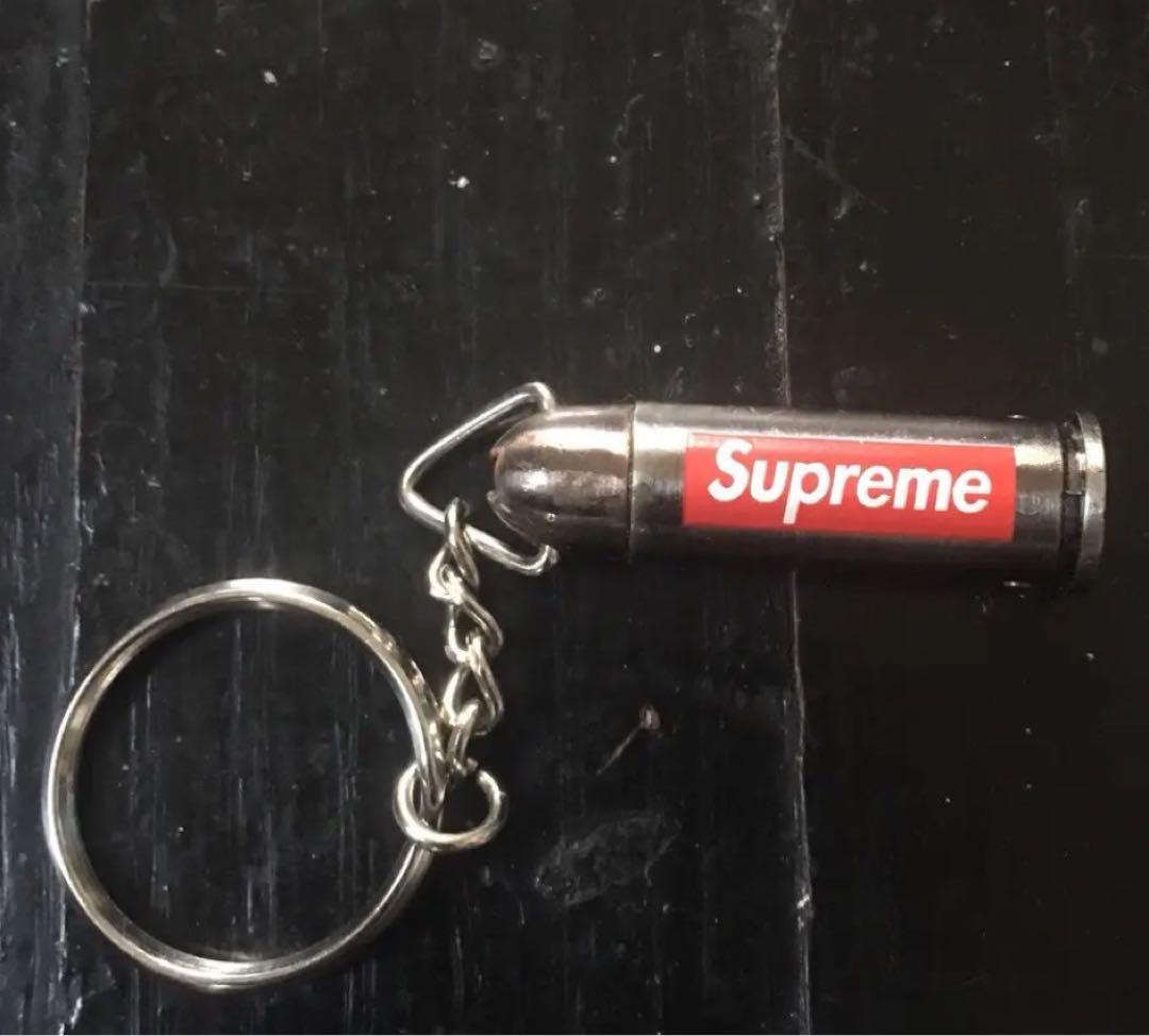 Supreme 弾薬型キーホルダー ナイフ付き 新品・未開封