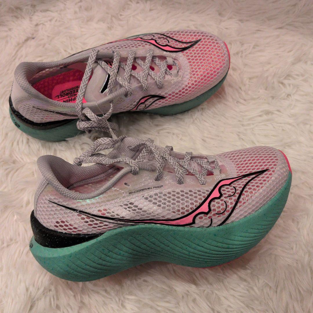 サッカニーエンドルフィンプロ3 23 未使用 マラソン