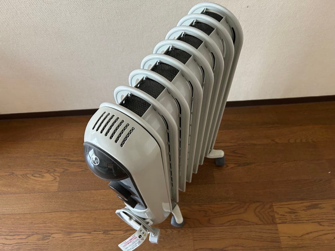 デロンギ　オイルヒーター　RHJ45M0807-DG 750w