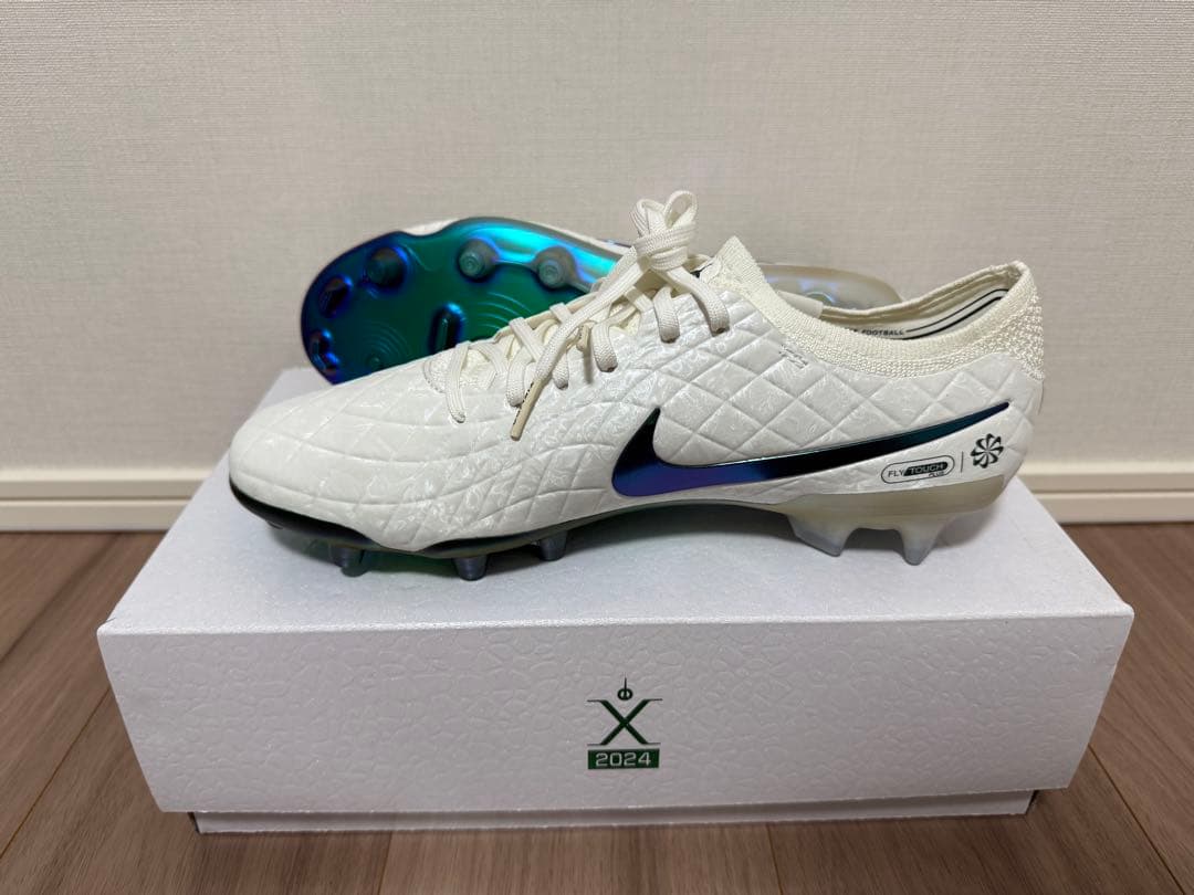 ティエンポ レジェンド 10 エリート 30 FG SE（26.5）