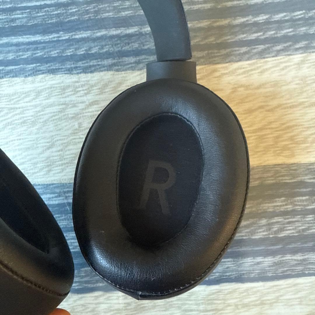 Mercedes ワイヤレスヘッドホン ブラック