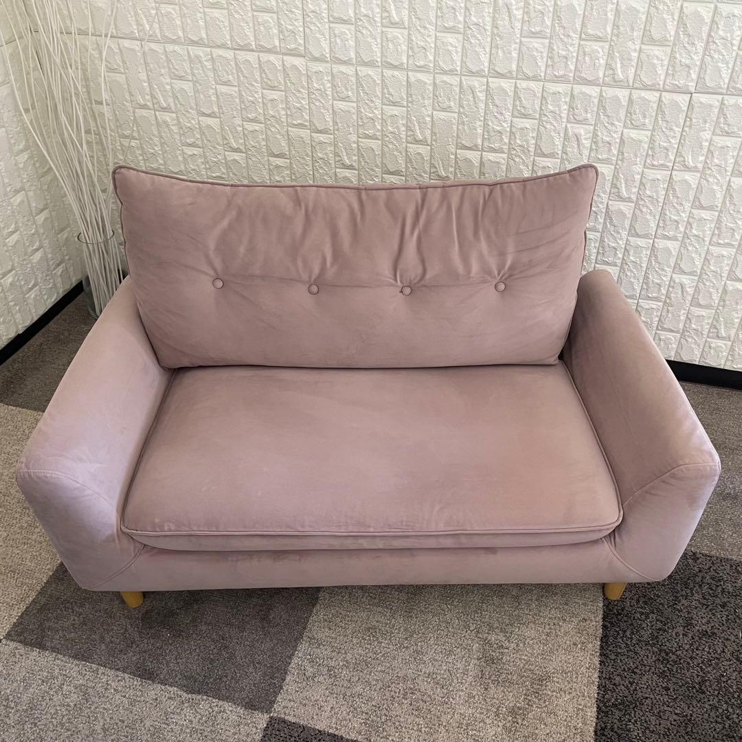 東京23区配送無料✨ニトリ　2人掛けソファ　ベロア素材　ピンク系　美品