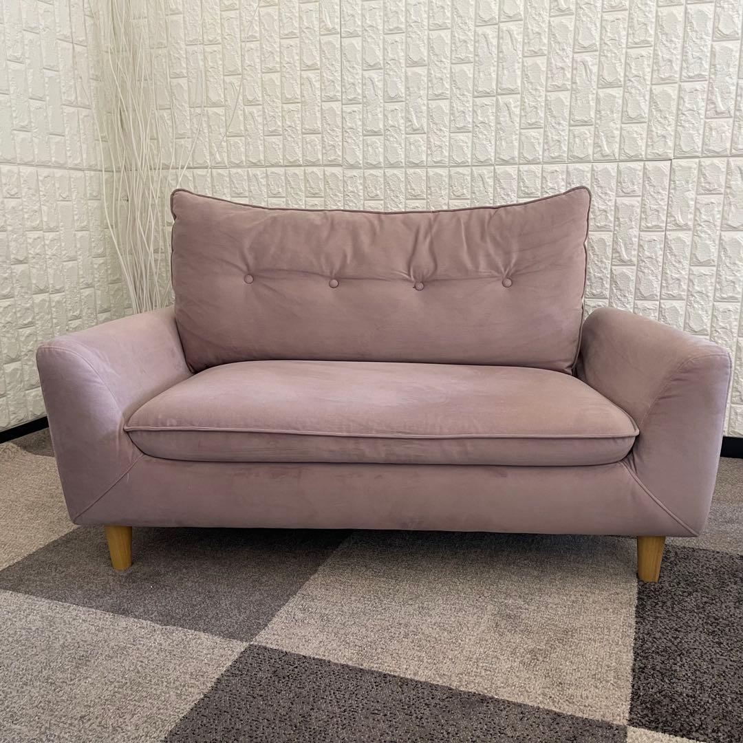 東京23区配送無料✨ニトリ　2人掛けソファ　ベロア素材　ピンク系　美品