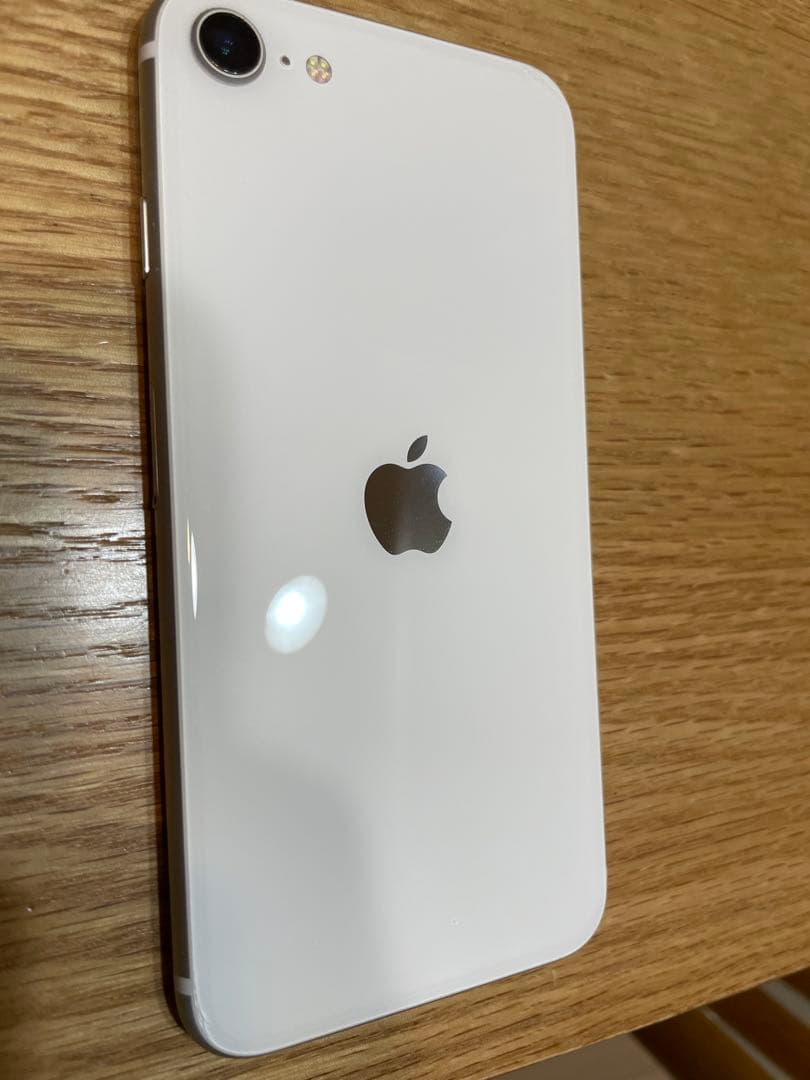 iPhone SE 第2世代 64GB SIMフリー ホワイト
