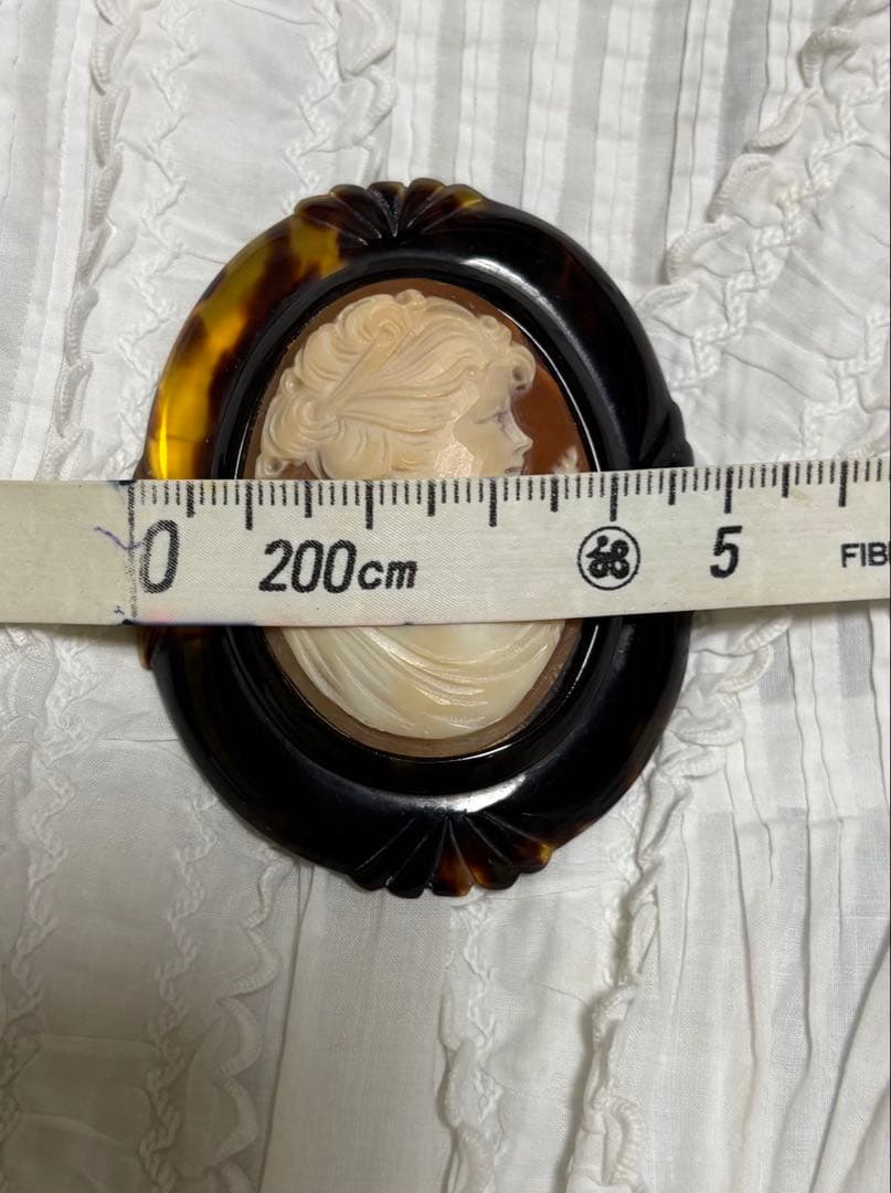 ビンテージカメオブローチ　鼈甲