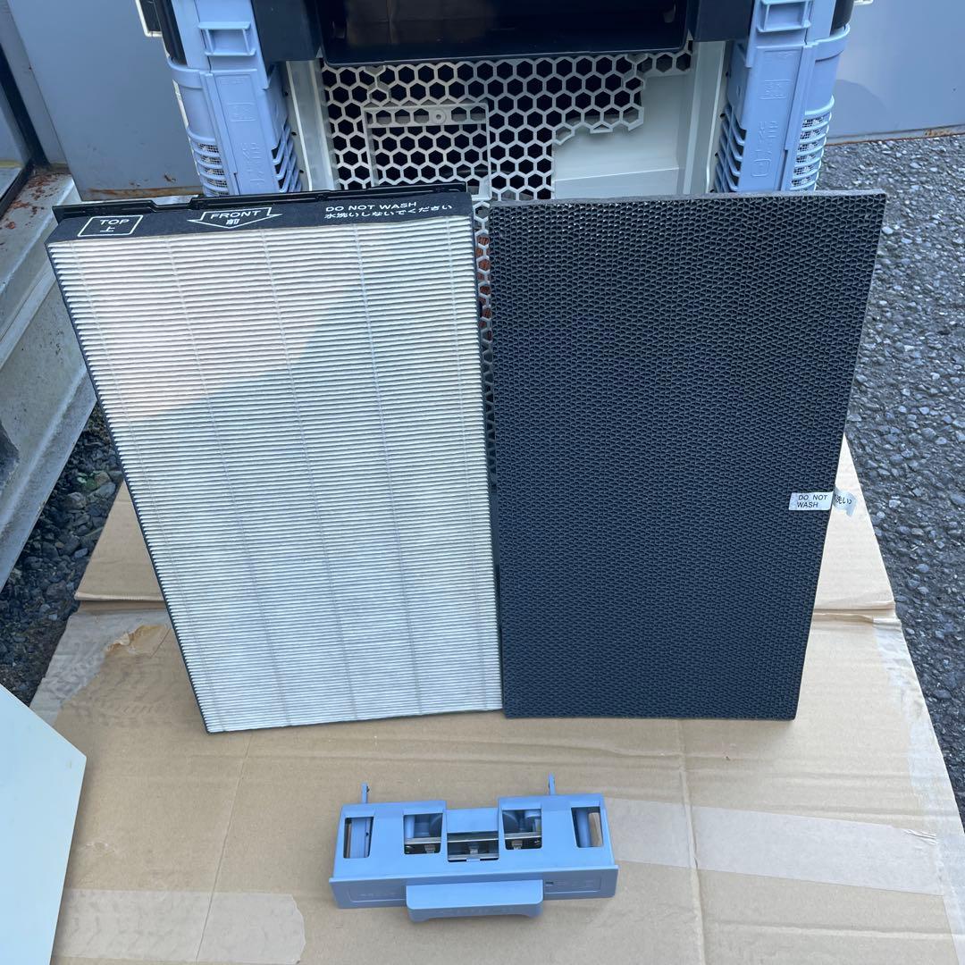 ダイキン 加湿機能つき空気清浄機 MCK70T-W 2016年製