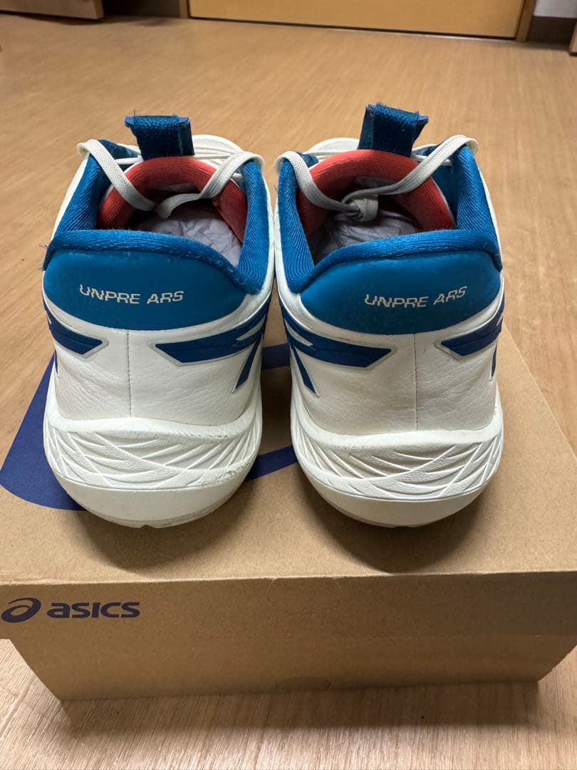 26.0㎝　asics UNPRE ARS low2