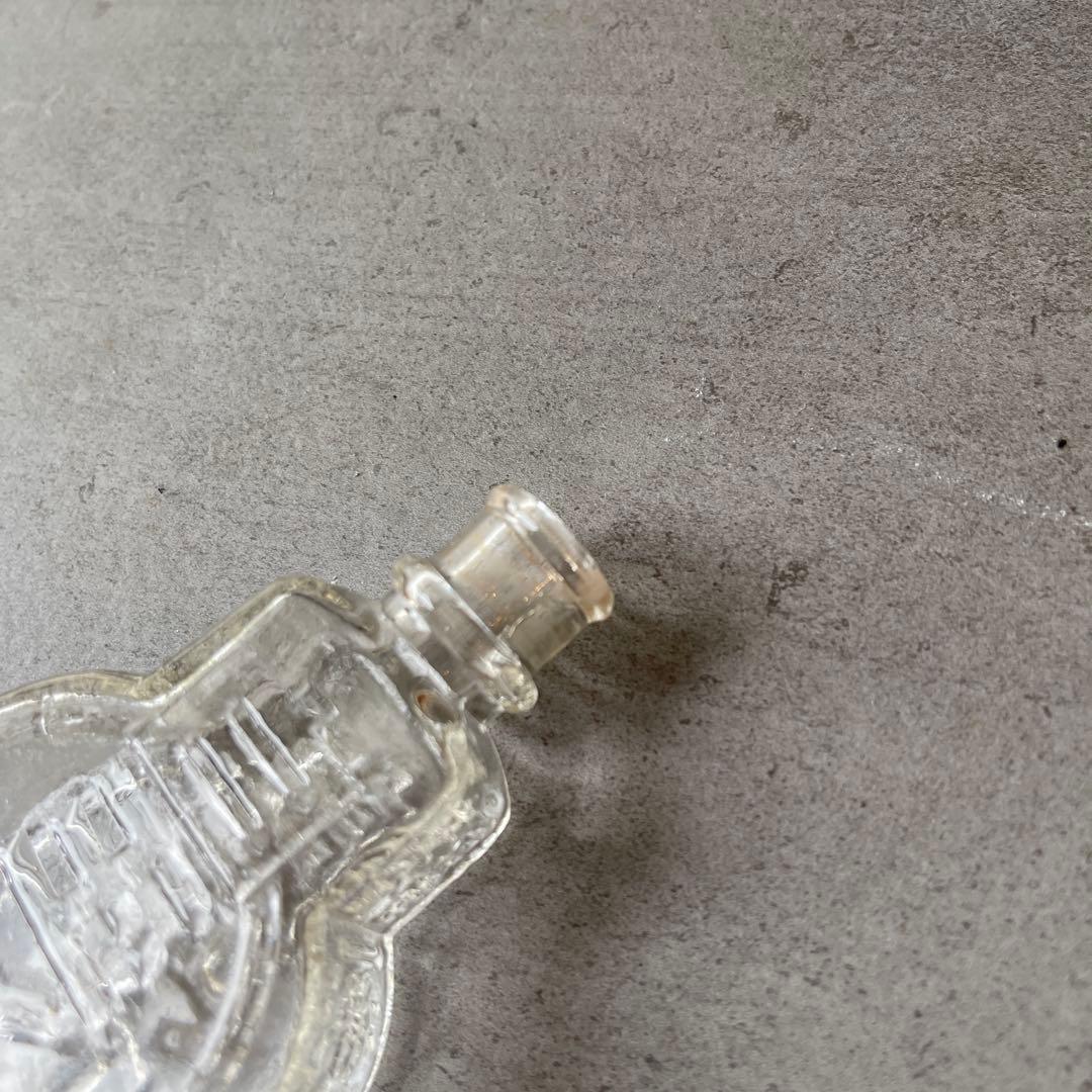 白玉ソース　アンティーク　ガラス　大日本大阪野村吟醸　注ぎ口と底汚れあり　希少