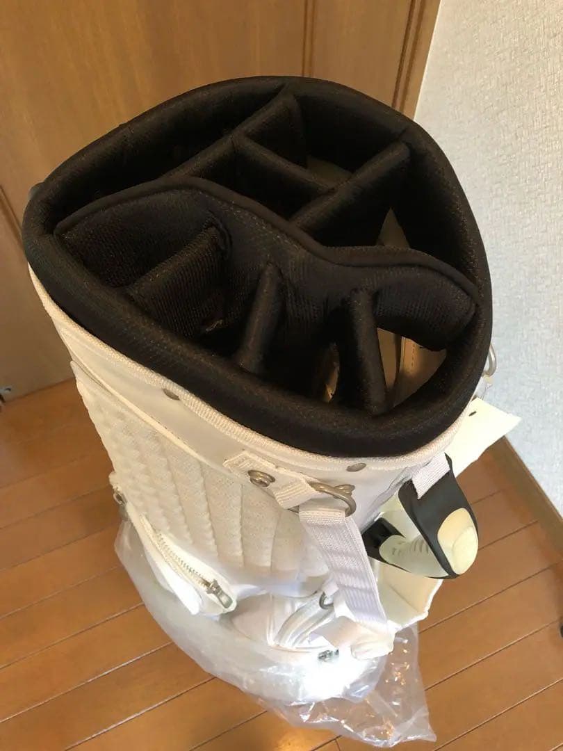 BOSSゴルフバッグ　最終価格　2〜3日で販売終了致します。