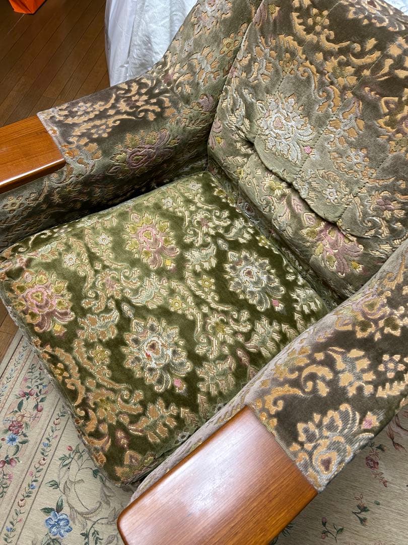 70年代クラシック調ソファー