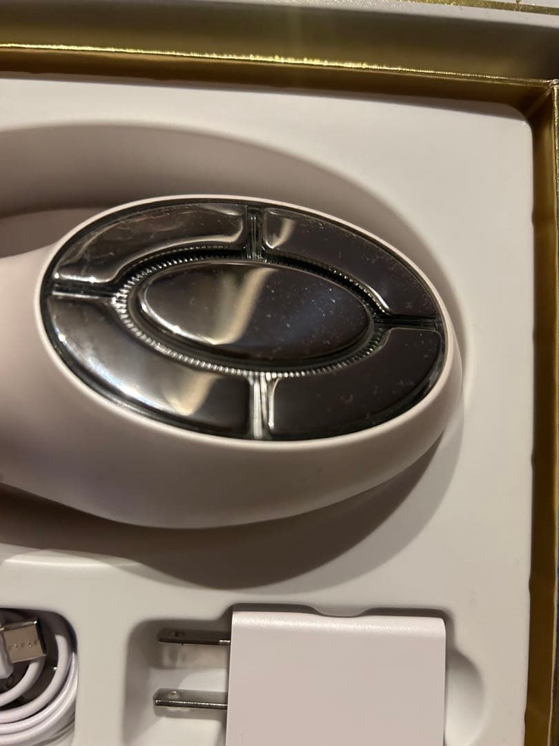 ME ラボン ME LABOUM LA BOUM 美顔器 ミラボン IKKO