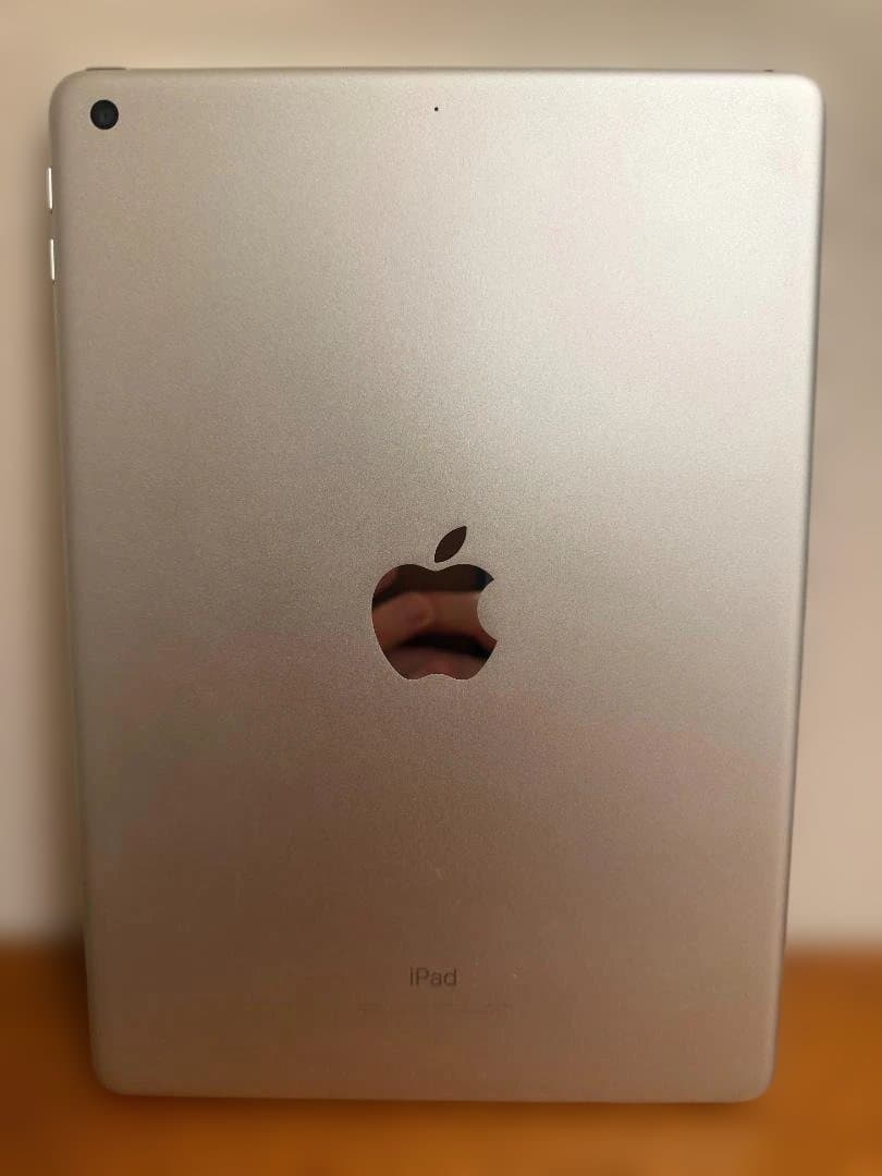 iPad 第6世代 128GB スペースグレイ Wi-Fi