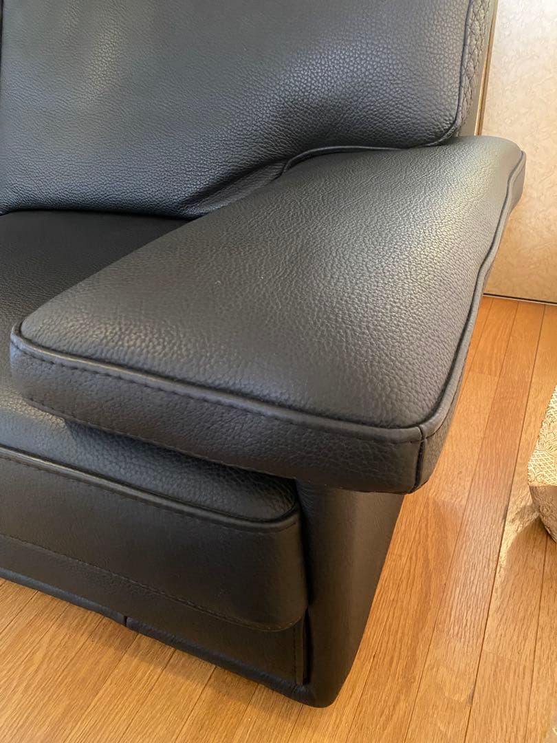 【展示品】ケルビン　ジョルマーニ　黒総革　購入約50万円　高級ソファ　美品