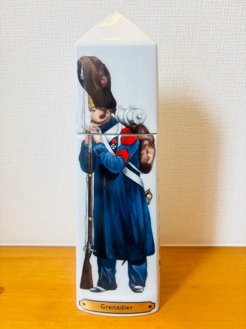 【希少】ナポレオン コニャック 限定陶器ボトル Grenadier