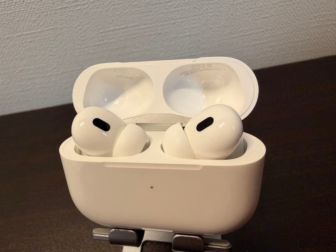 超美品 AirPods Pro 第二世代 ライトニング 本体 ホワイト