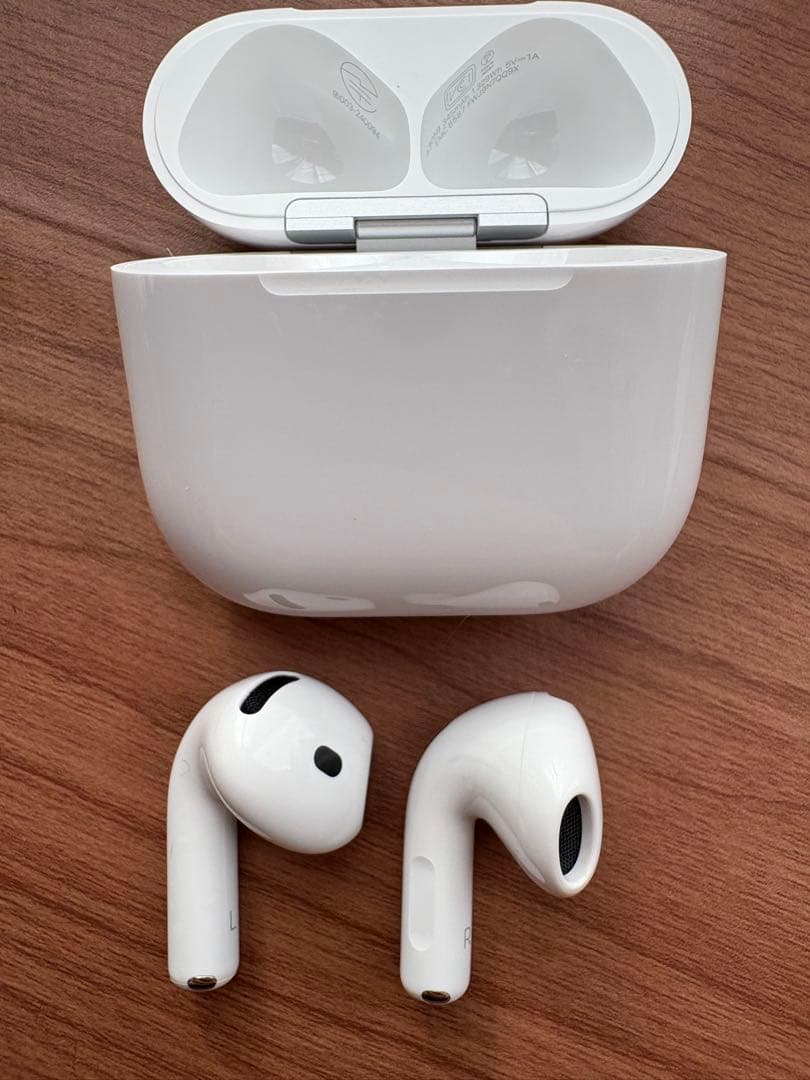 イヤホン AirPods4 (ANC) MXP93J/A