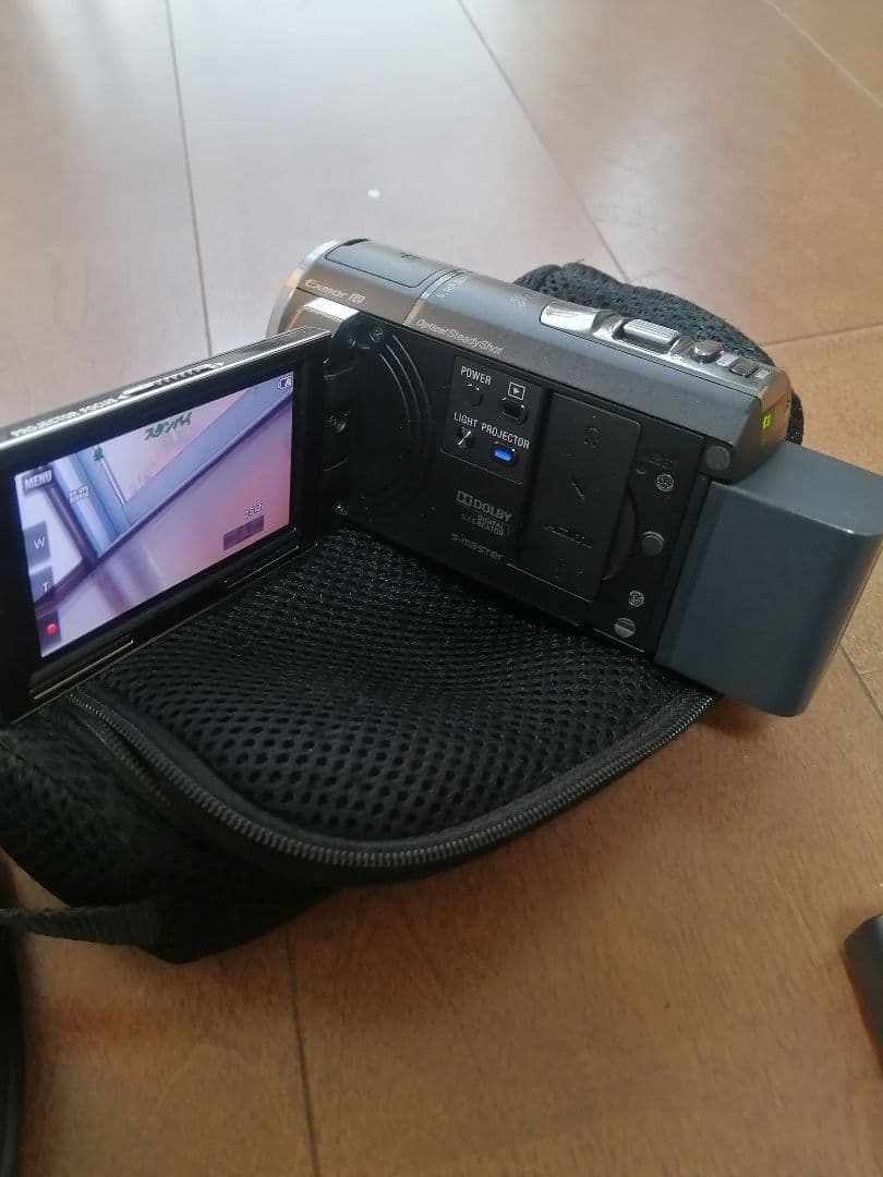 中古美品Sony HDR-PJ590V ビデオカメラ
