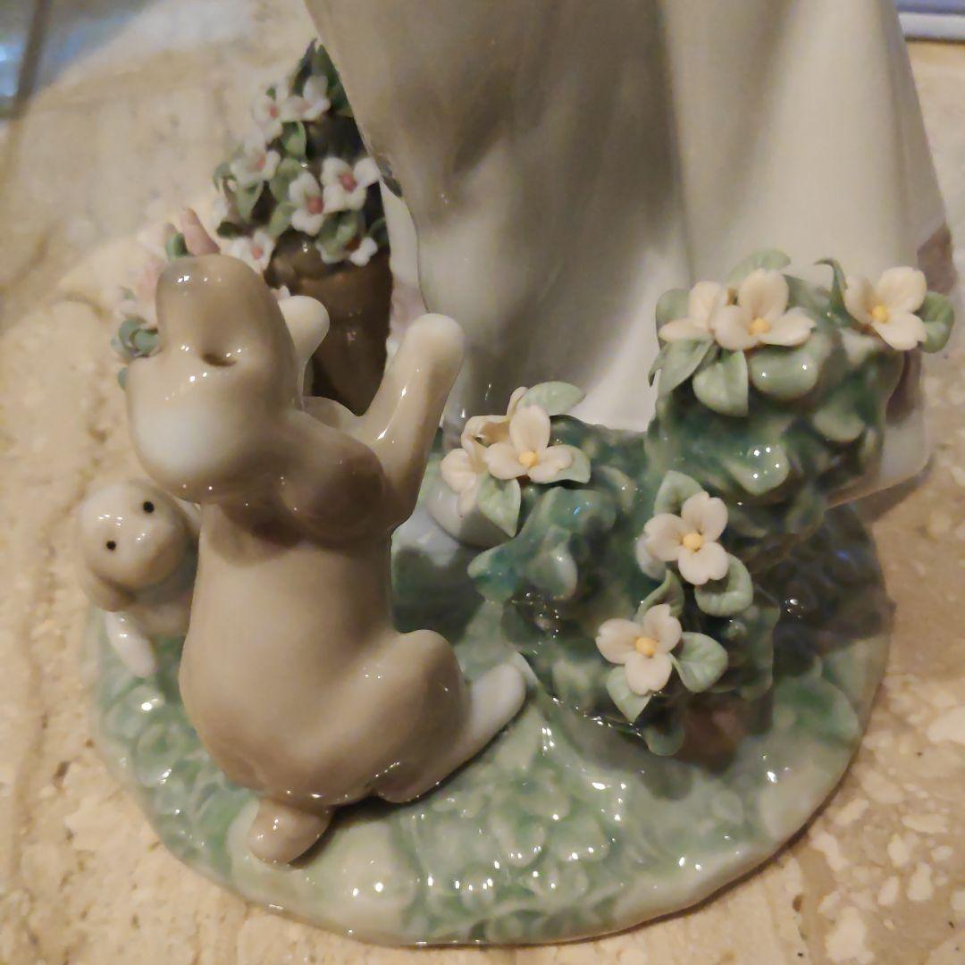 置物 LLADRO A ROMP IN THE GARDEN