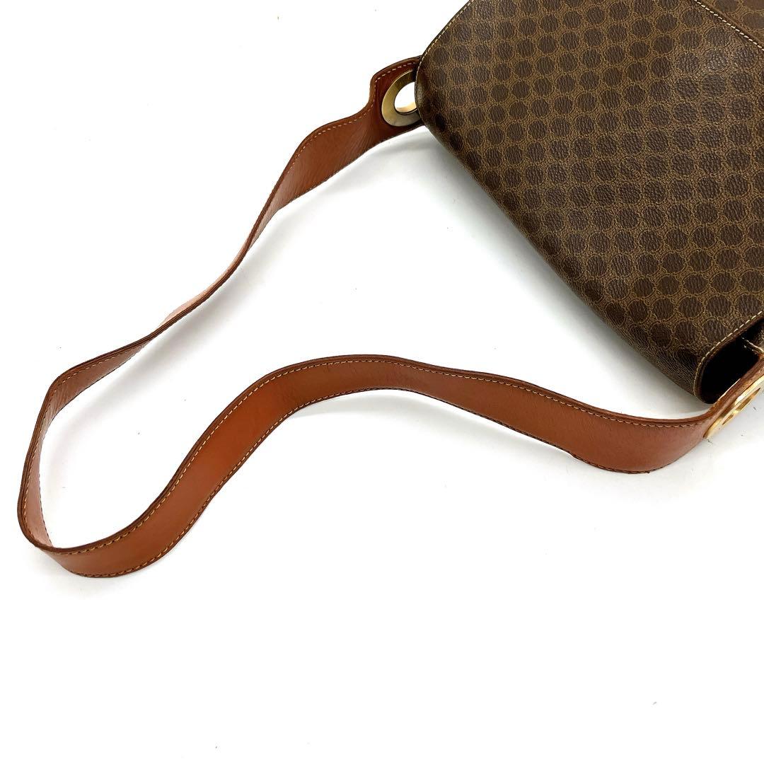 希少サークル金具【CELINE】ショルダーバッグ　マカダム柄.
