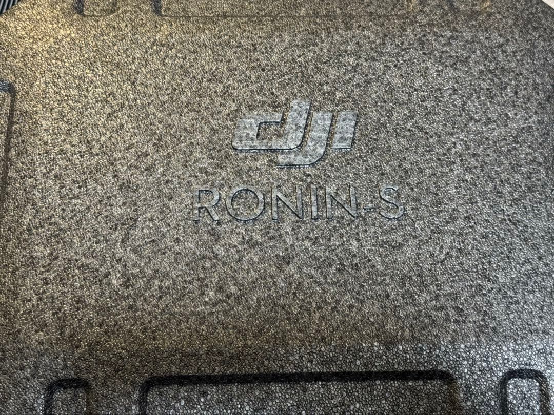 新品未使用　DJI RONIN-S 一眼カメラ ジンバル