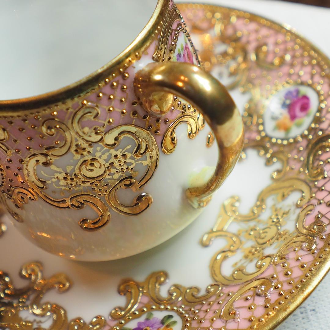 オールドノリタケ 金盛上陽刻桃地薔薇図紋 マルキ印 里帰り チョコレートカップ