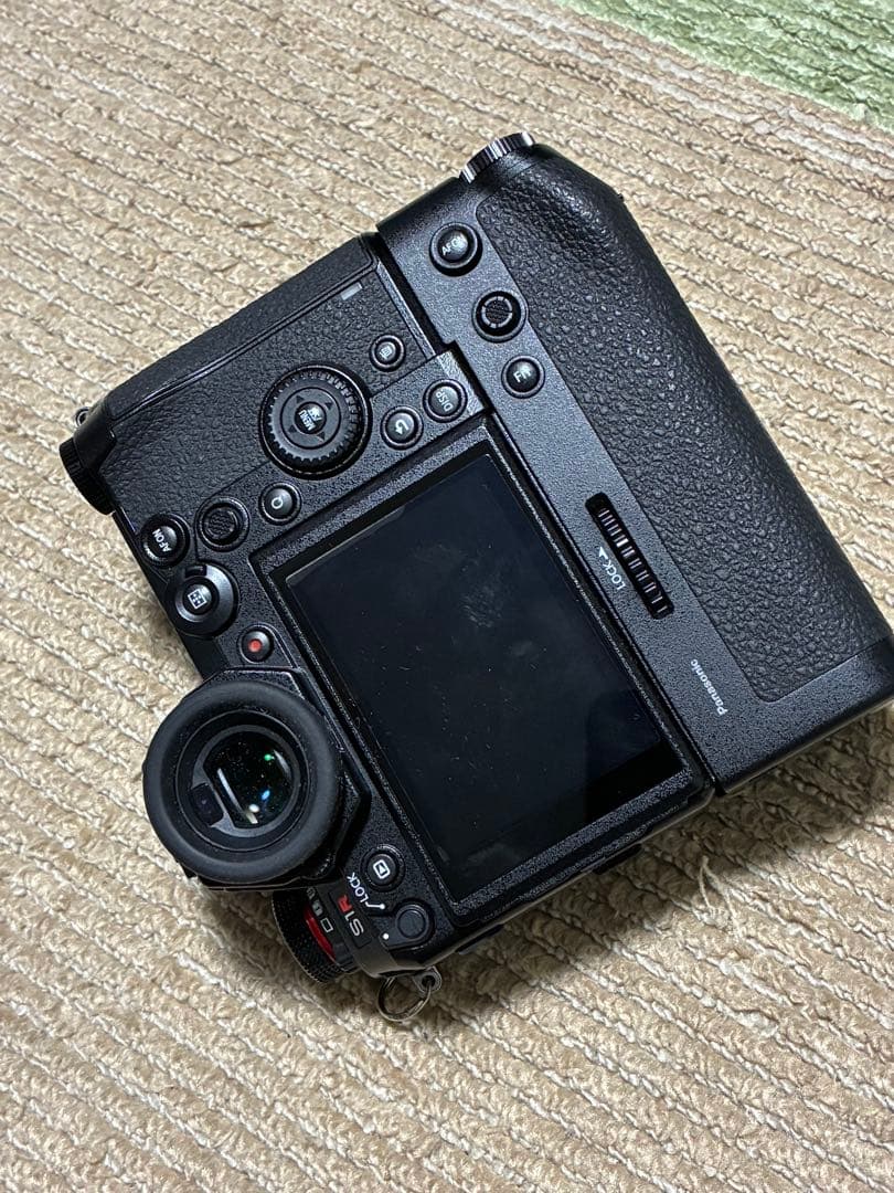 LUMIX S1R ミラーレス一眼 本体と付属品