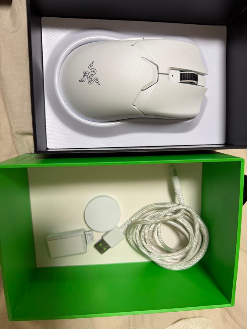 Razer Viper V2 Pro White Editionゲーミングマウス