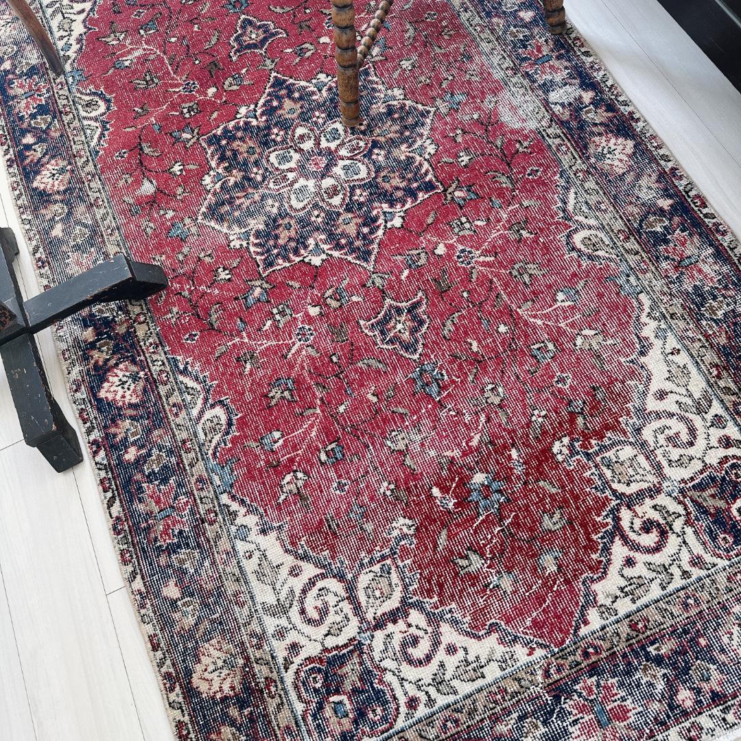 トルコ ヴィンテージラグ A126 ダークレッド ネイビー ターコイズブルー