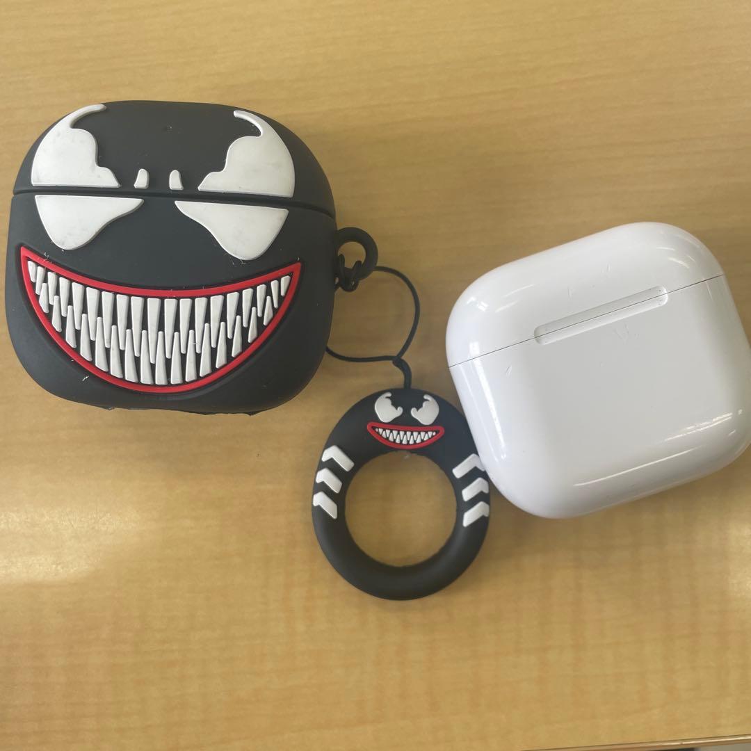 airpods4 アクティブノイズキャンセル。右耳聞こえません。ベノム