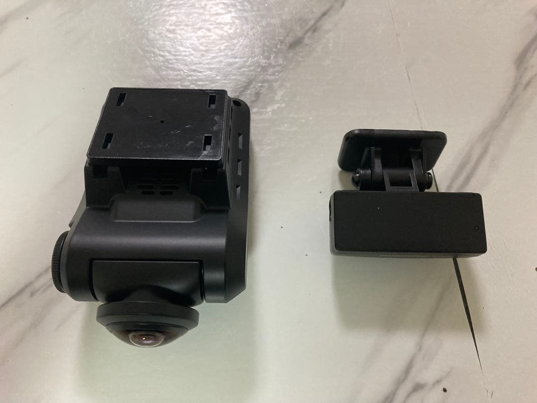 riiコムテック HDR360GW 前後2カメラ　ドライブレコーダー