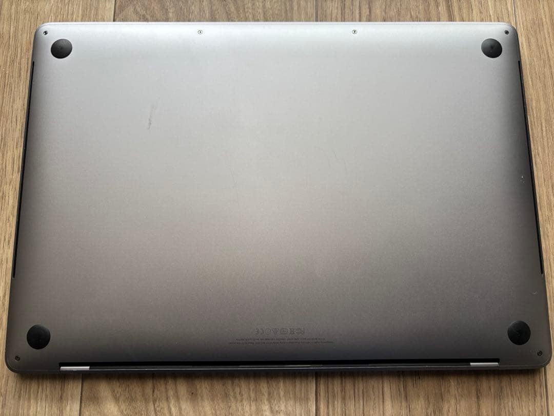 MacBook Pro 15インチ (2016) 本体